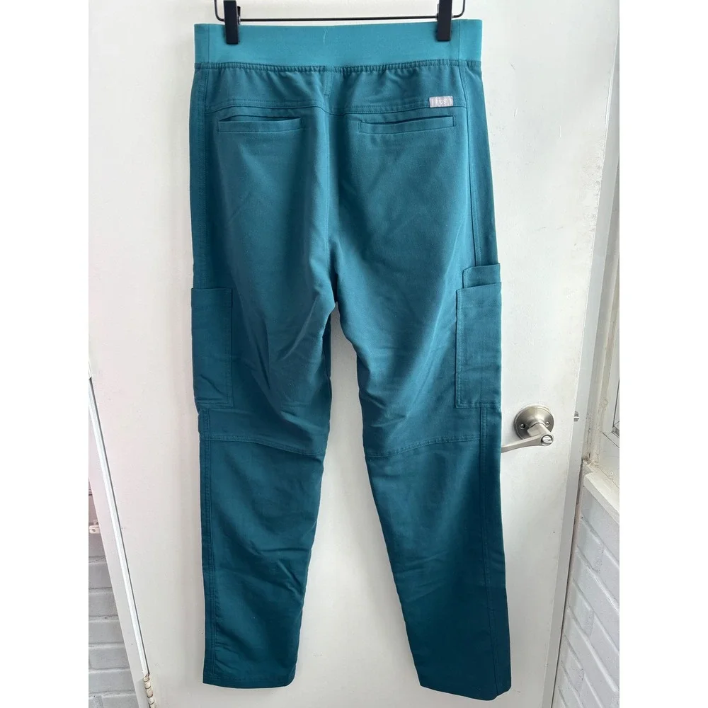 FIGS Men's Axim Cargo Scrub Pants Small Tall hospital‎ workwear nurse